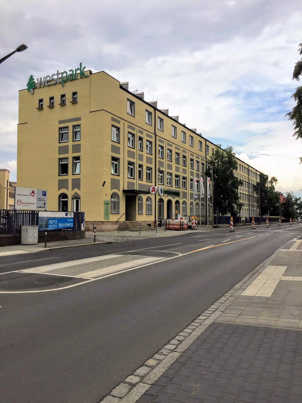 Nuremberg Kundengespräch Meeting room  image 18