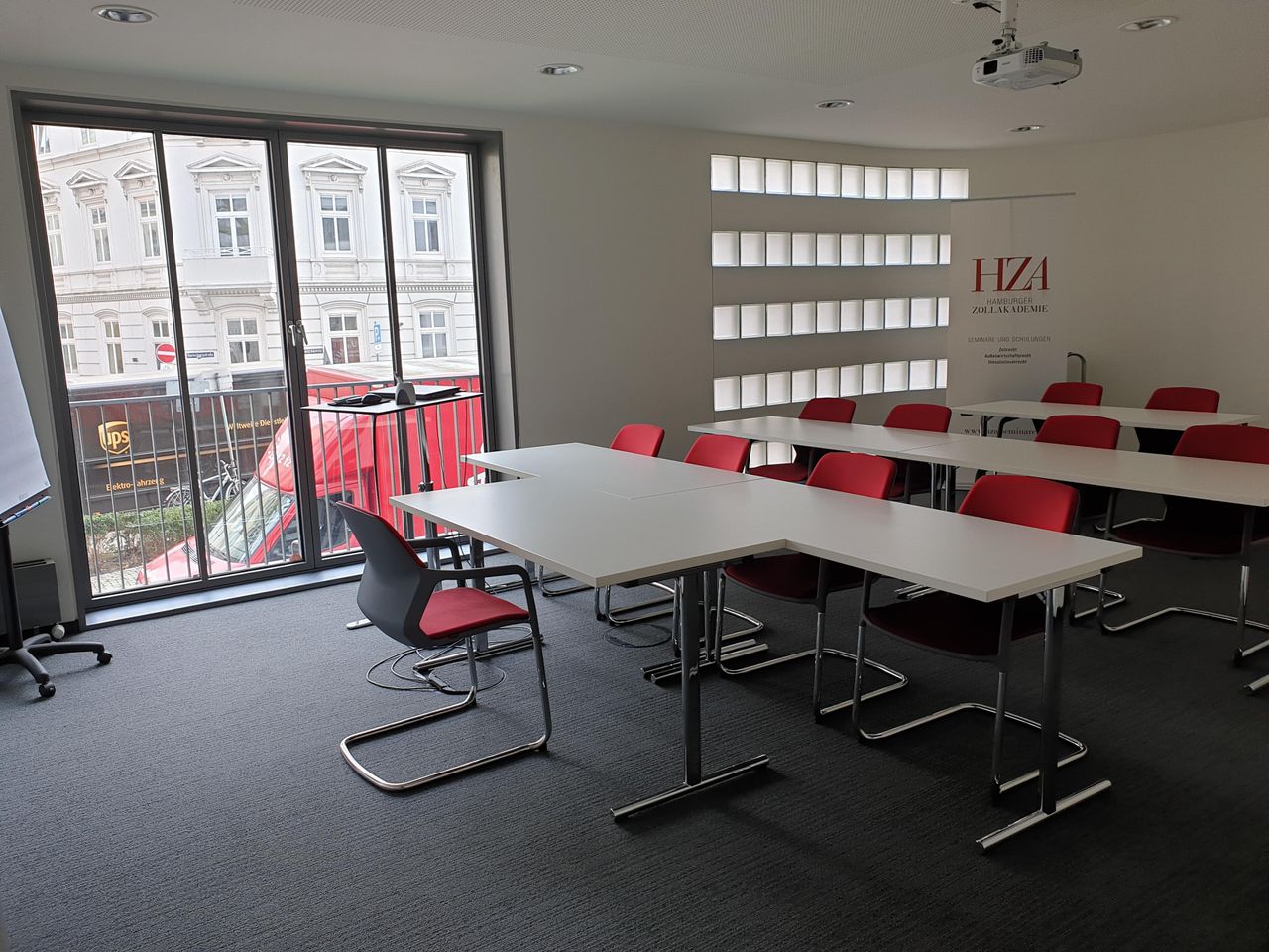 Hamburg Schulungsräume Boardroom  image 9