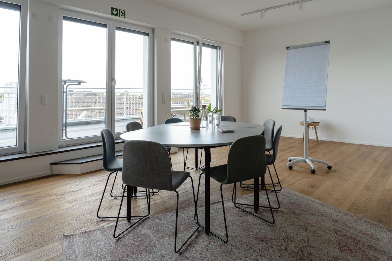 Essen  Penthouse  image 5