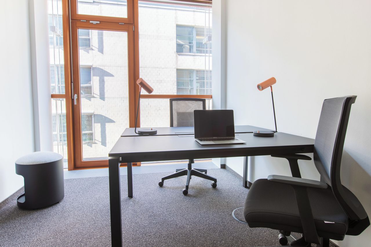 Düsseldorf   Plaza Cubes am Medienhafen image 12