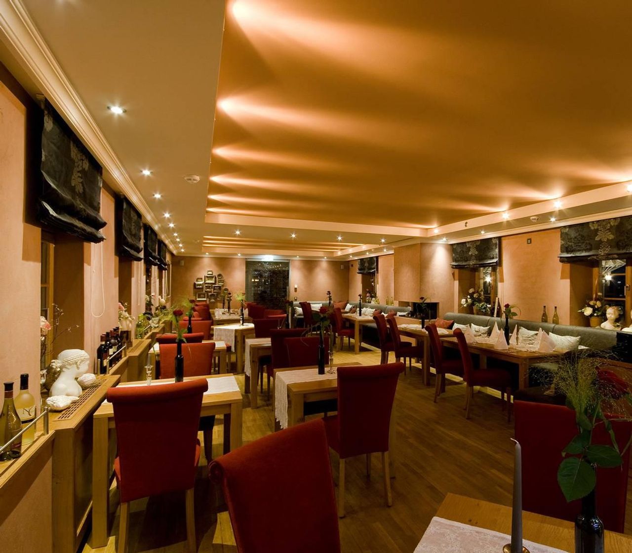 Rest der Welt PR & Marketing Event Historisches Gebäude Deutsches Weintor Restaurant image 10