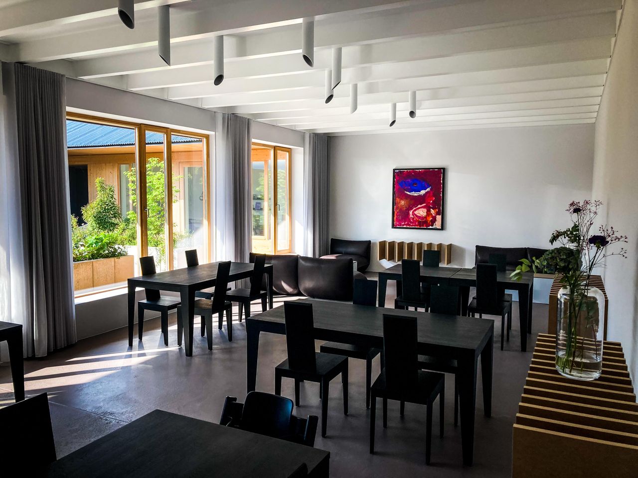 Rest of the World Kreatives Meeting Conference rooms  image 4