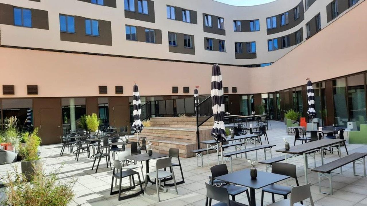 Hannover Meetingräume Boardroom  image 11