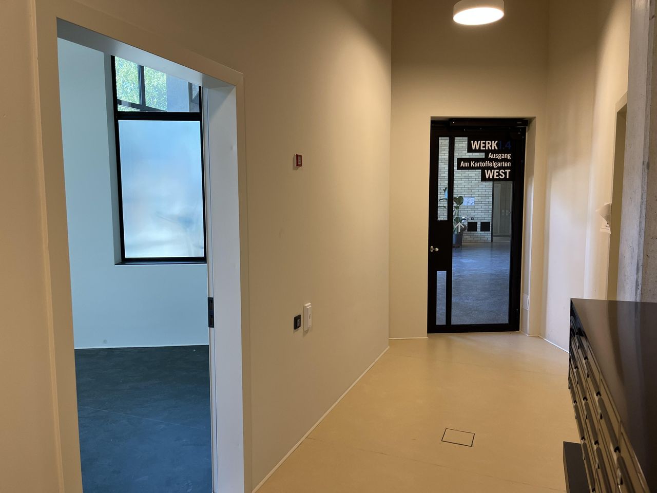 Munich Kreatives Meeting Showroom Brennerei Shop image 9