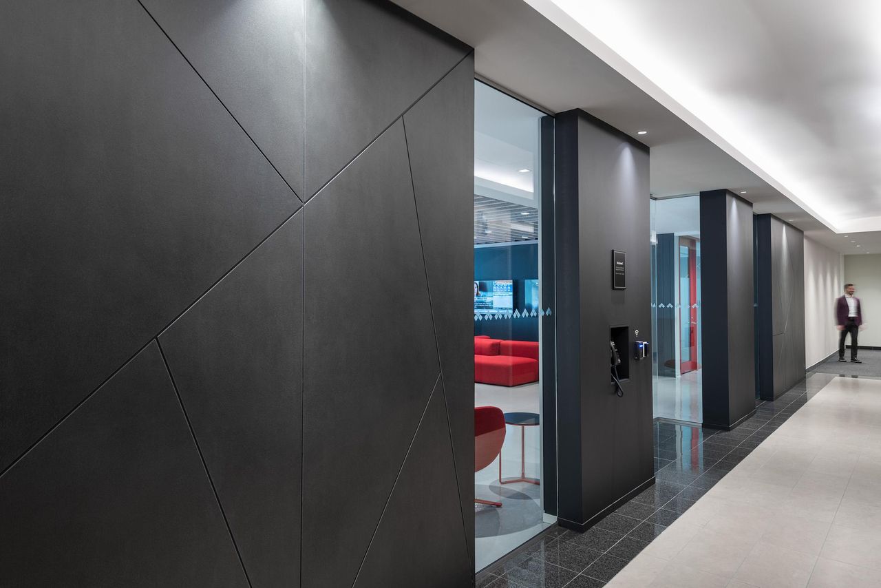 Toronto Mobile Working Coworking spaces The Professional Centre image 8