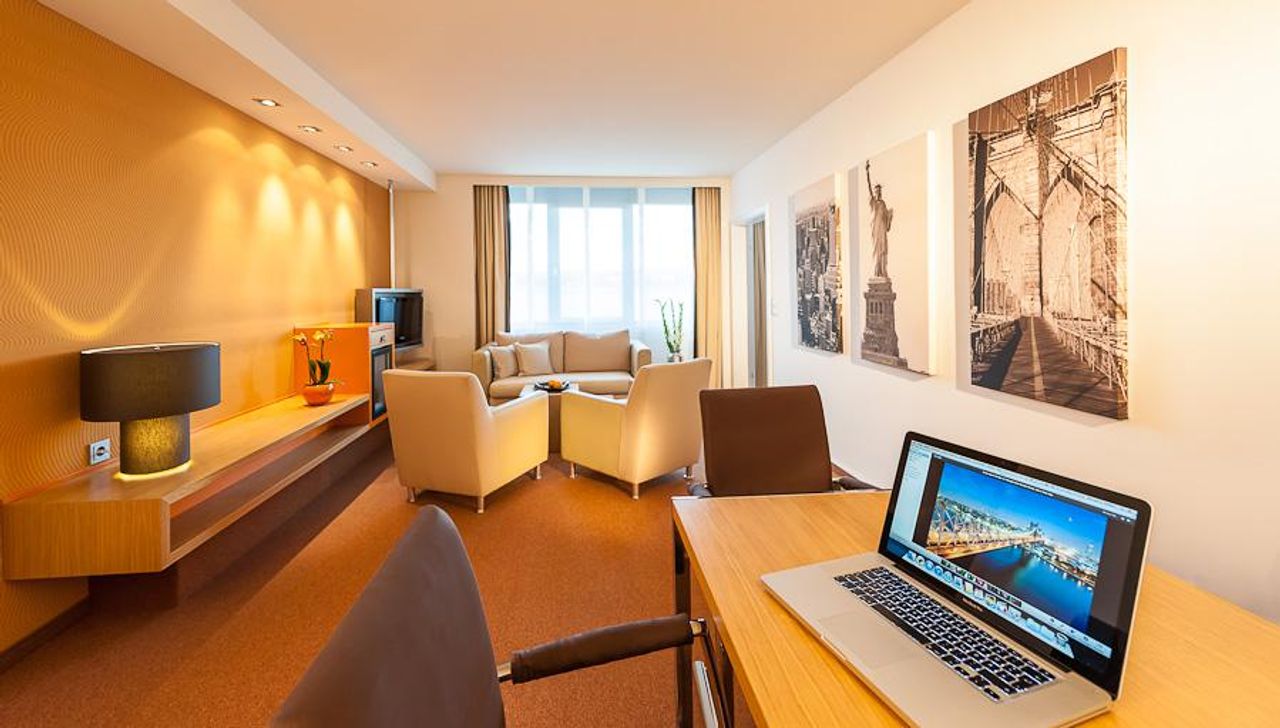 Frankfurt am Main   Dorint Hotel Main Taunus Frankfurt image 3649