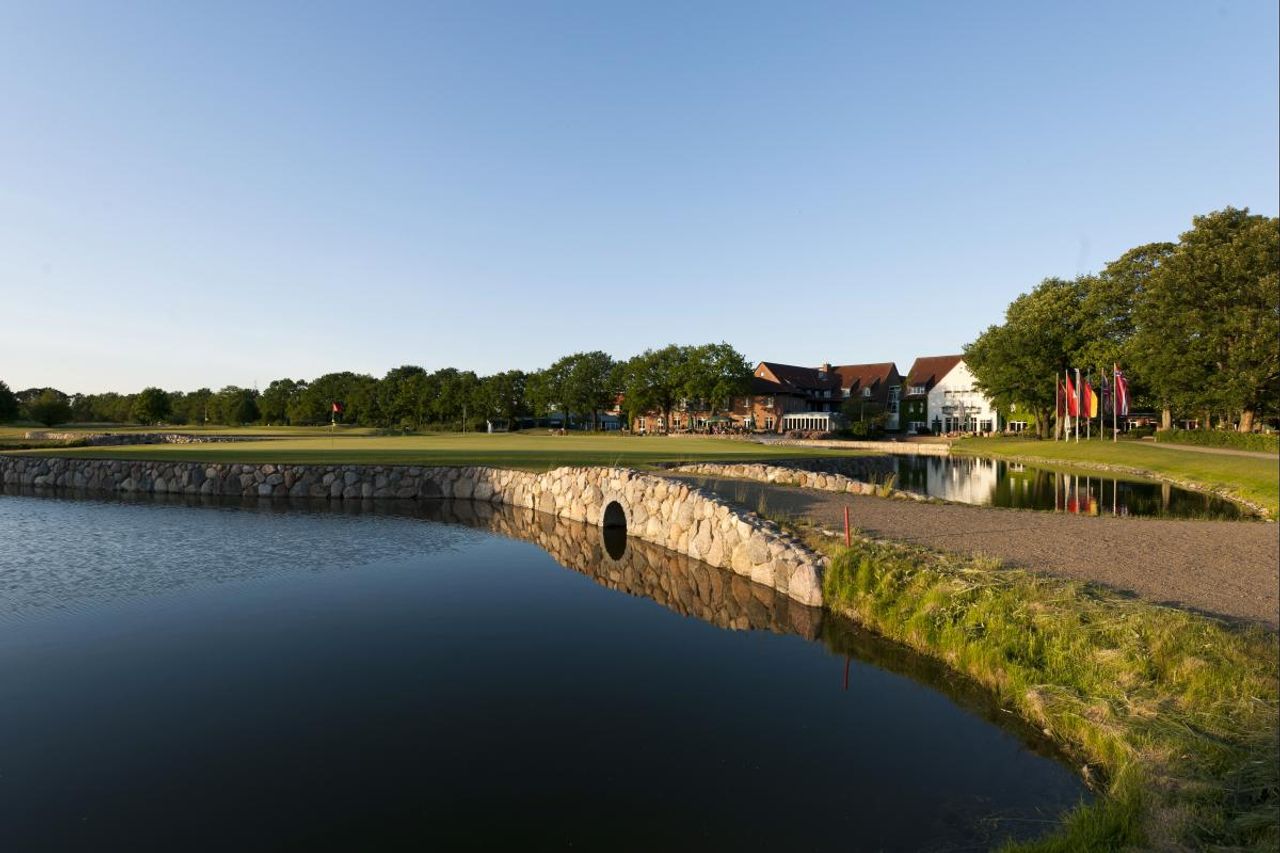 Hamburg   Steigenberger Hotel Treudelberg image 1