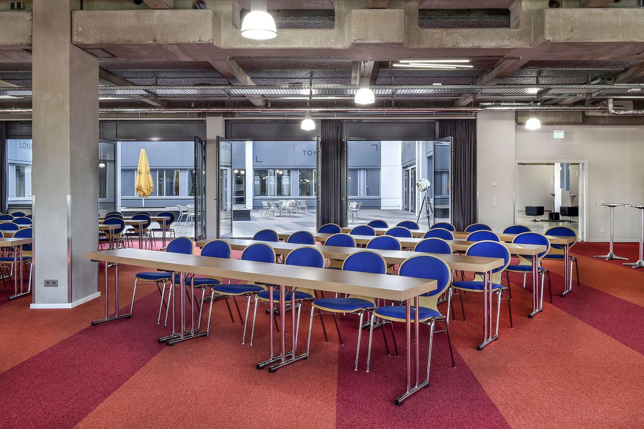 Rest of the World   GLOBANA Airport Hotel**** image 1