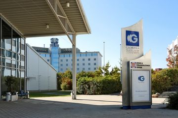 Rest of the World   GLOBANA Airport Hotel**** image 1