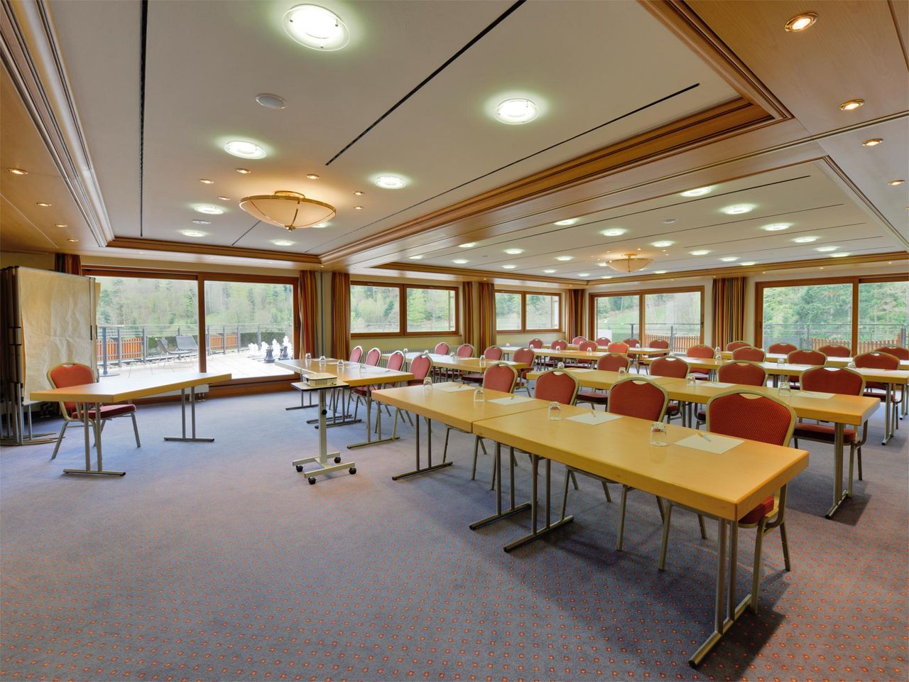 Rest of the World   Ringhotel Mönchs Waldhotel image 1