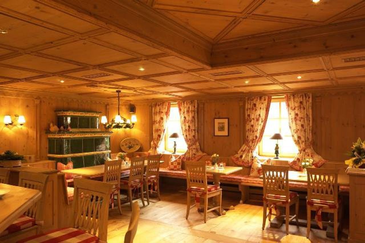 Rest of the World   Hotel Saigerhöh image 1077