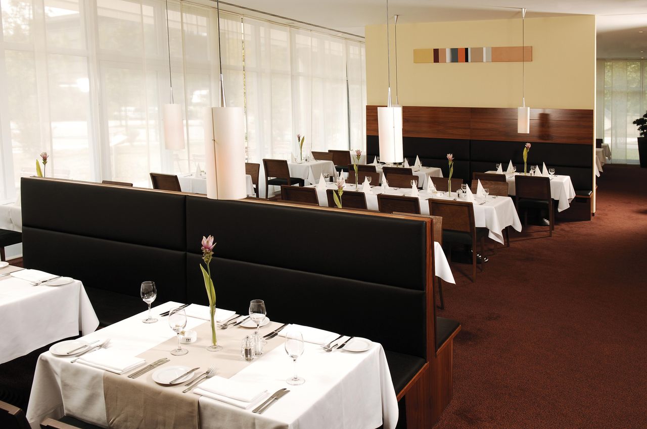 Munich   NH München Dornach image 5232