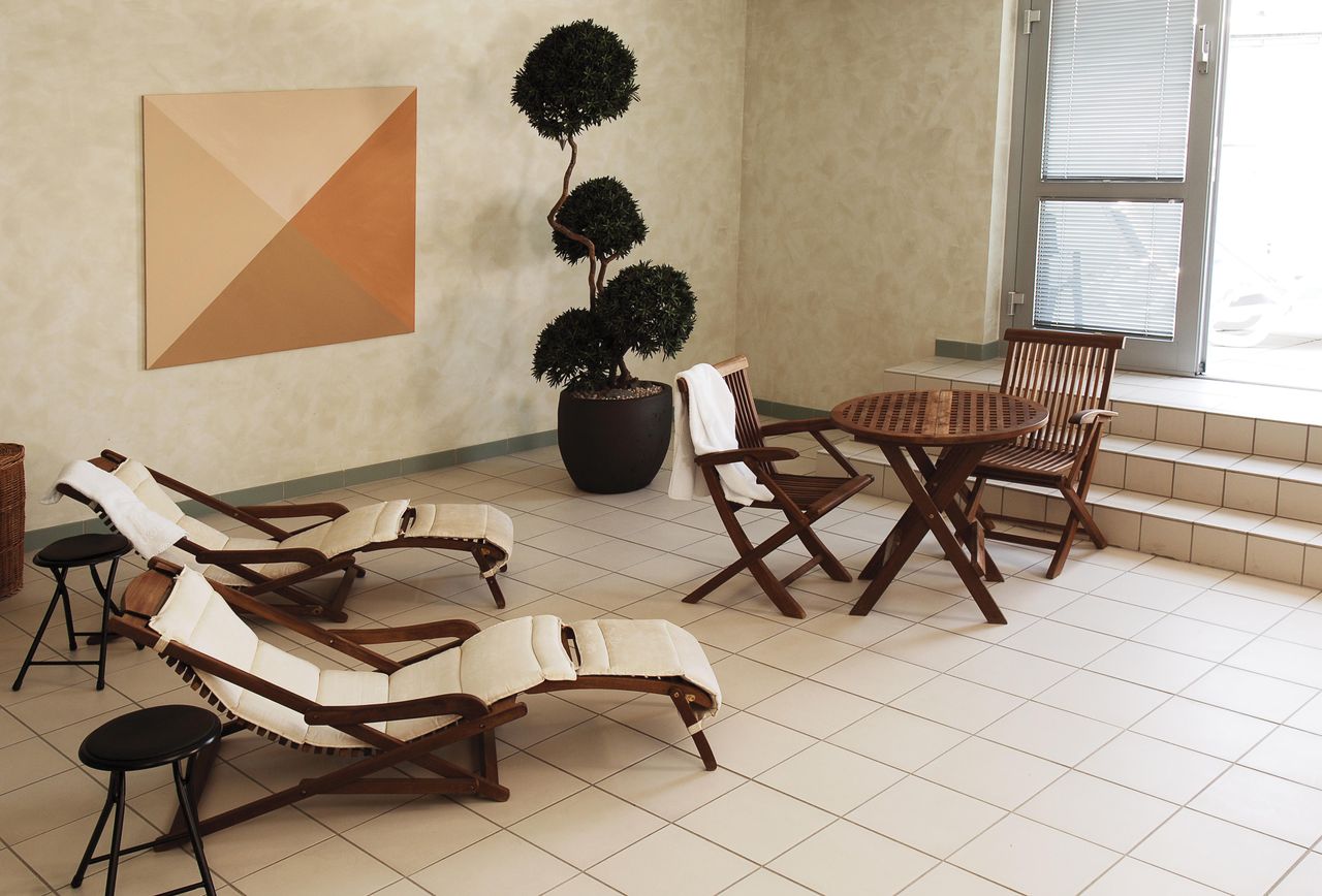 Munich   NH München Dornach image 5239