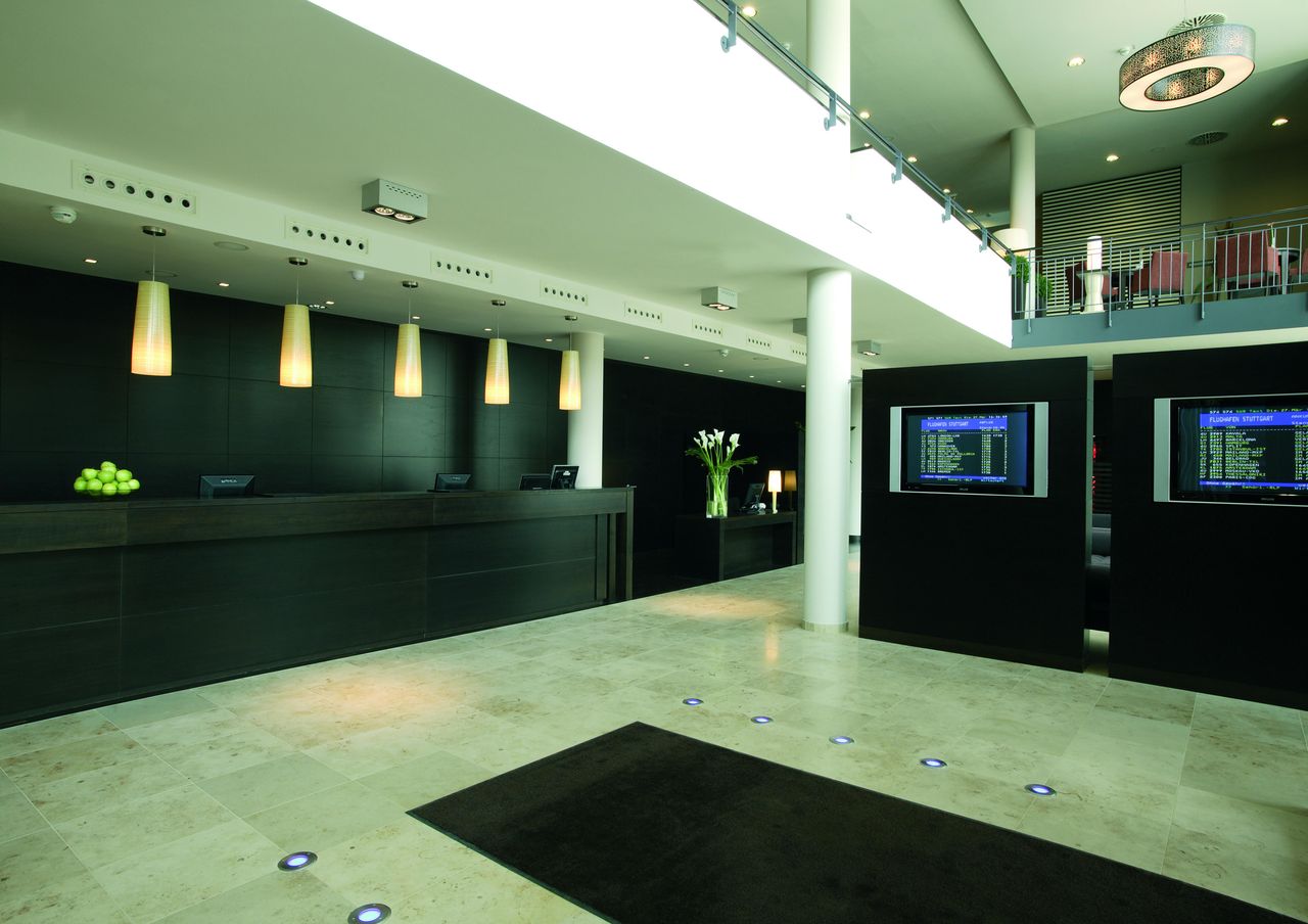 Stuttgart   NH Stuttgart Airport image 5332