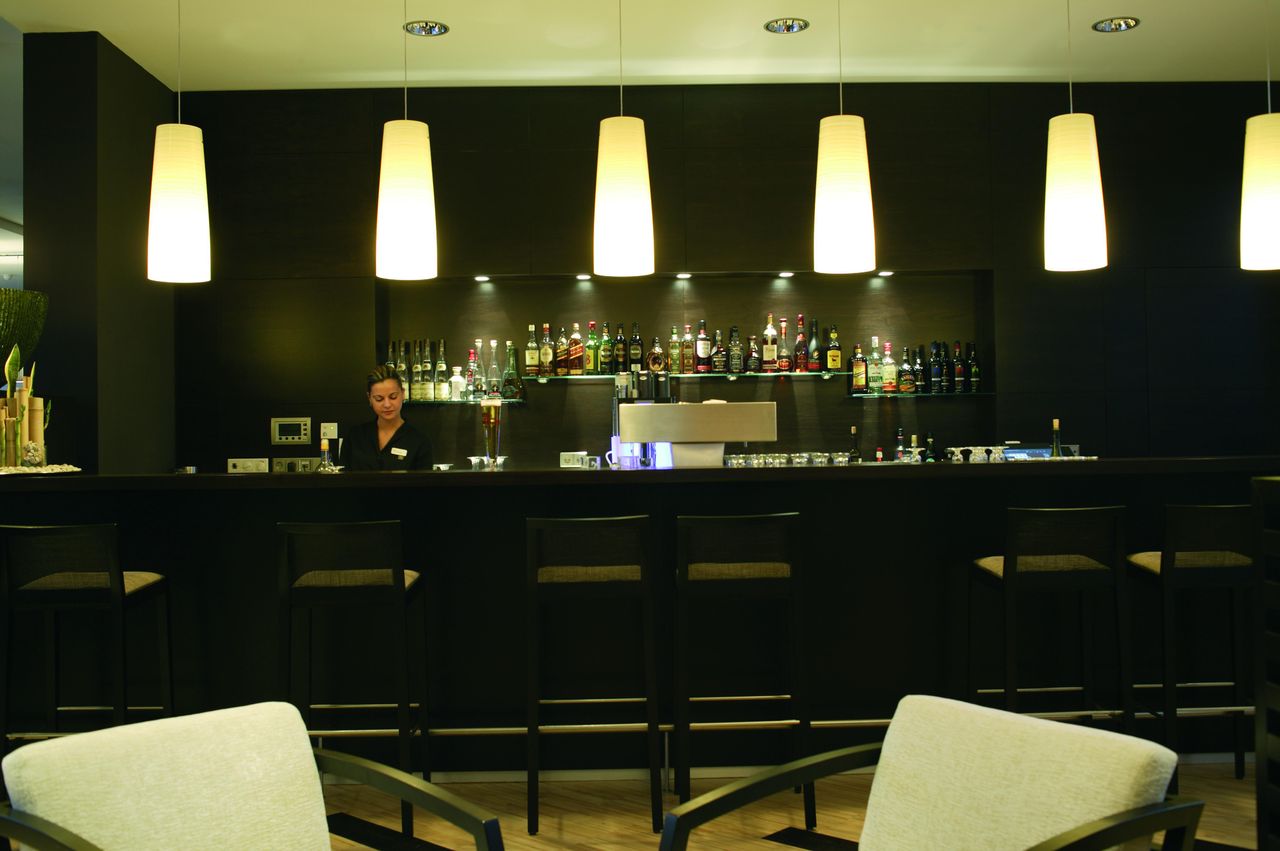 Stuttgart   NH Stuttgart Airport image 5338