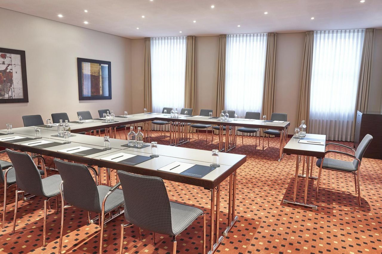 Dresden   Steigenberger Hotel de Saxe image 10