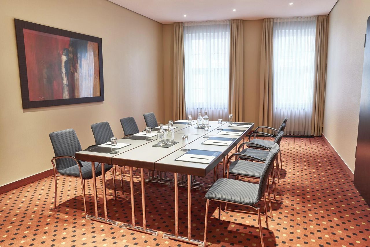 Dresden   Steigenberger Hotel de Saxe image 12