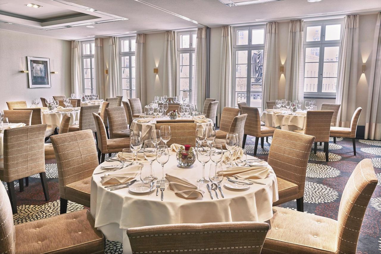 Dresden   Steigenberger Hotel de Saxe image 20