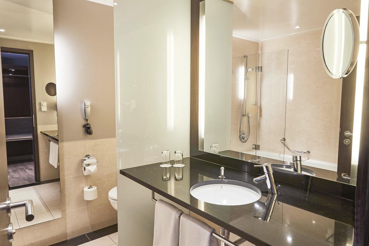 Dresden   Steigenberger Hotel de Saxe image 28