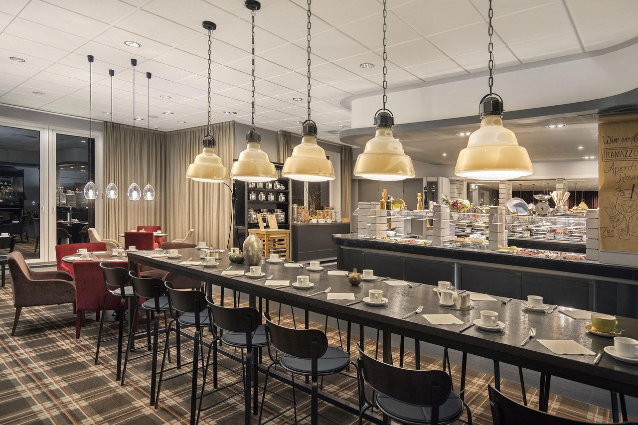 Rest der Welt   Holiday Inn Lübeck image 1