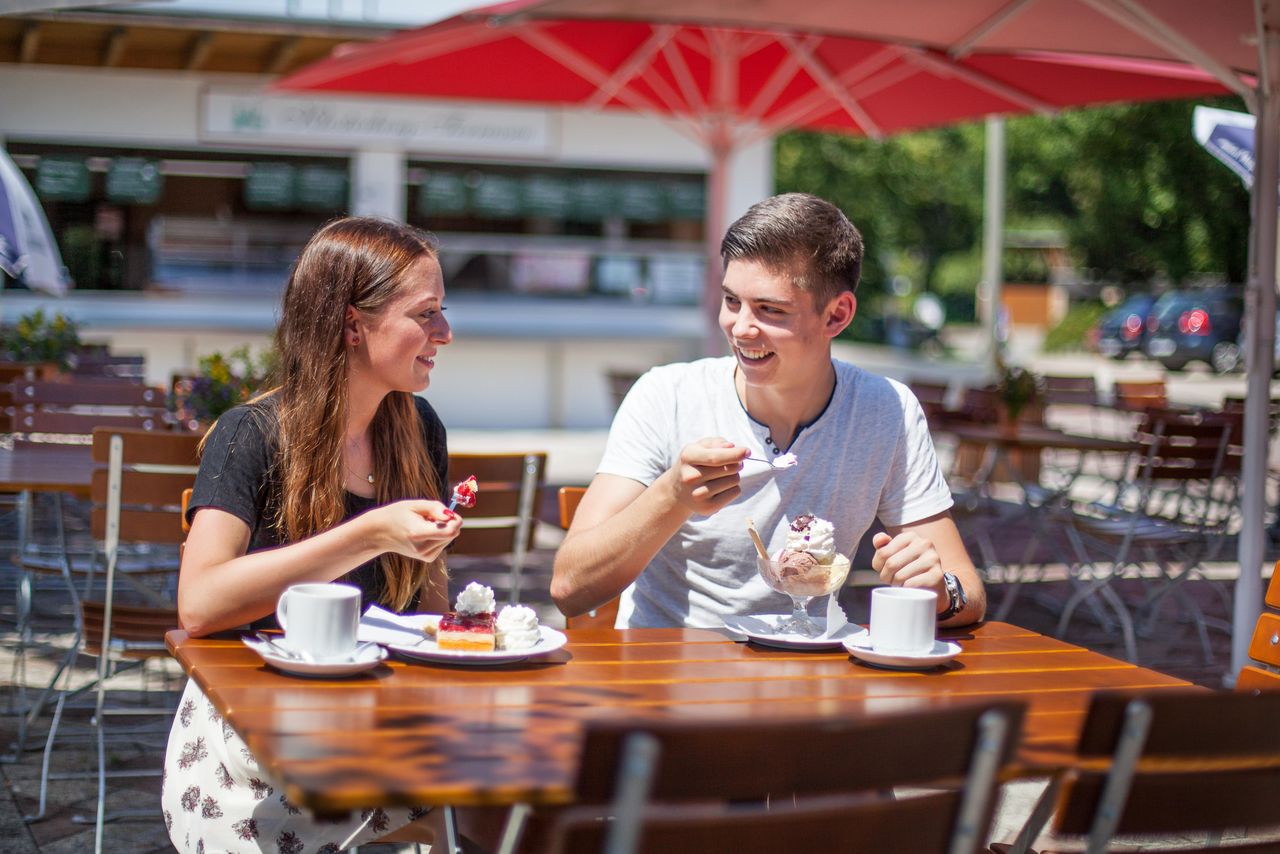 Rest der Welt   Rosa Flesch - Tagungszentrum image 1