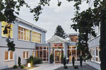 Rest of the World   BEST WESTERN PLUS Atrium Hotel image 1