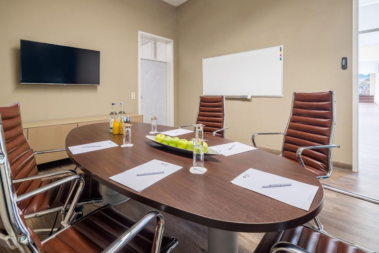 Rest of the World   BEST WESTERN PLUS Atrium Hotel image 1