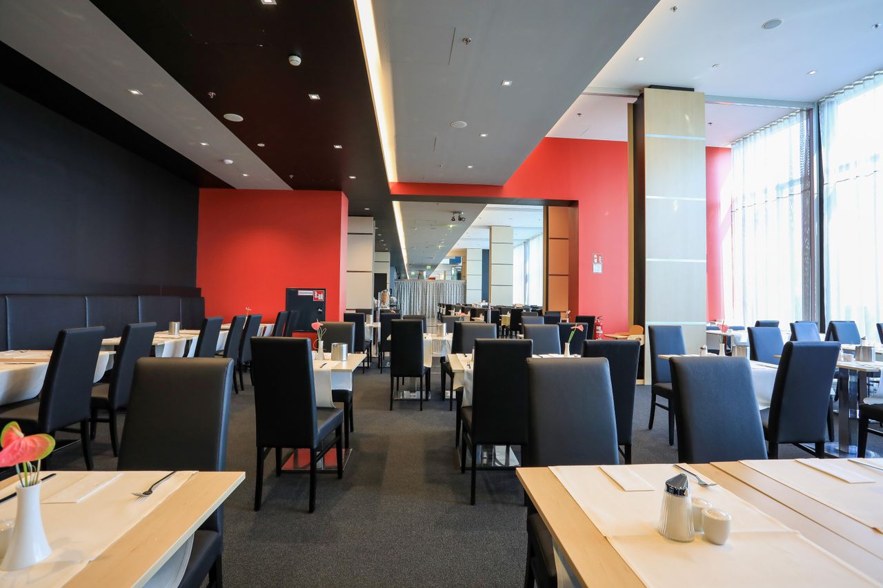 Rest of the World   Pannonia Tower Hotel**** Parndorf image 1