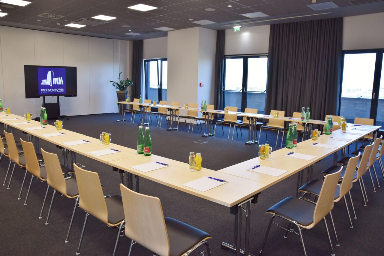 Rest of the World   Pannonia Tower Hotel**** Parndorf image 1