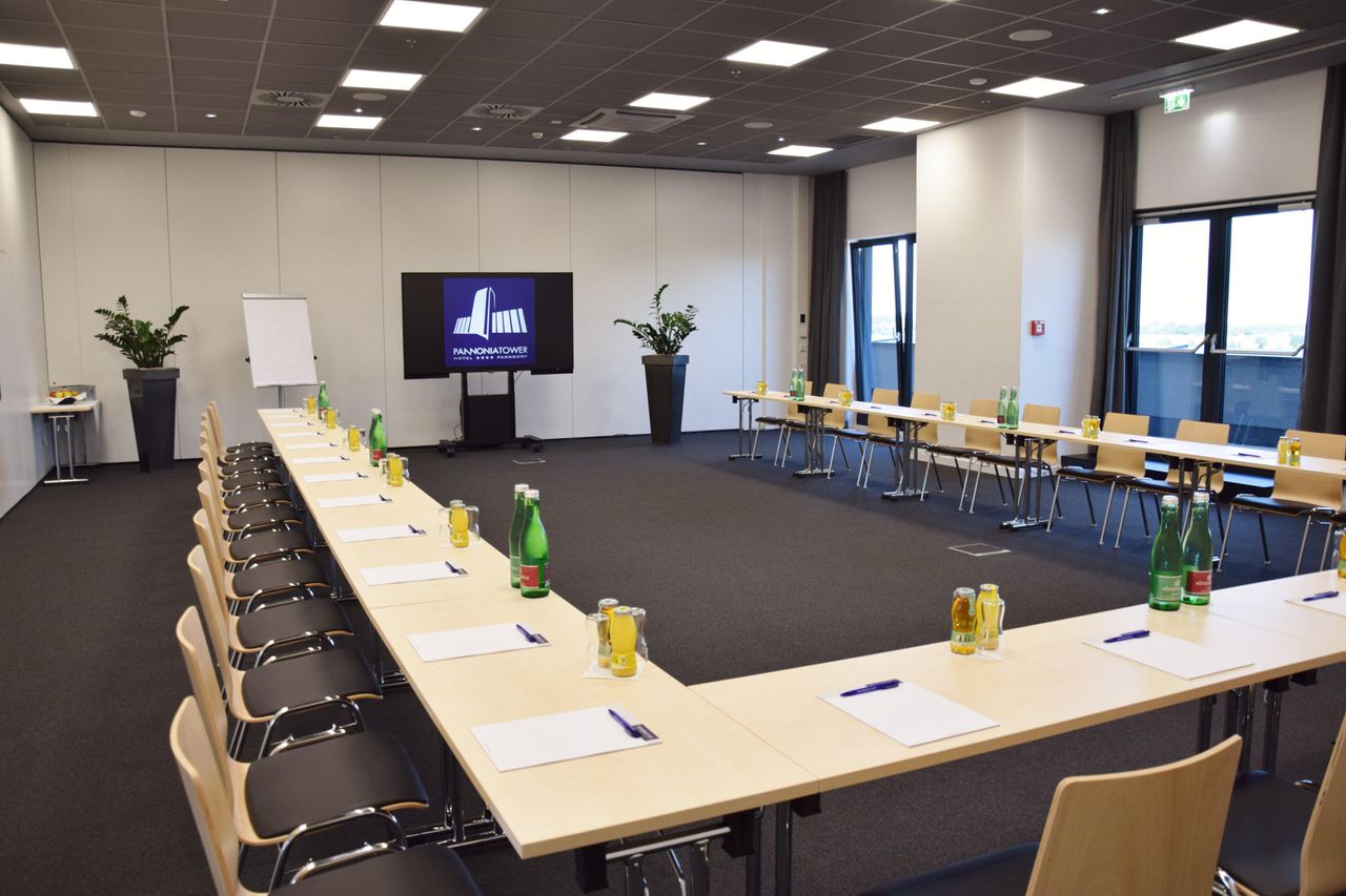 Rest of the World   Pannonia Tower Hotel**** Parndorf image 1