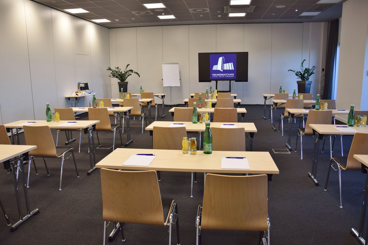 Rest of the World   Pannonia Tower Hotel**** Parndorf image 1