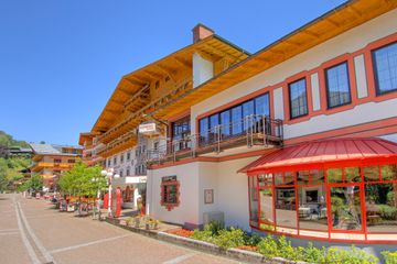 Rest of the World   Alpenhotel Saalbach image 1