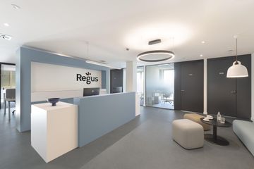 Konstanz Coworking Business center Regus Constantia Blue image 5