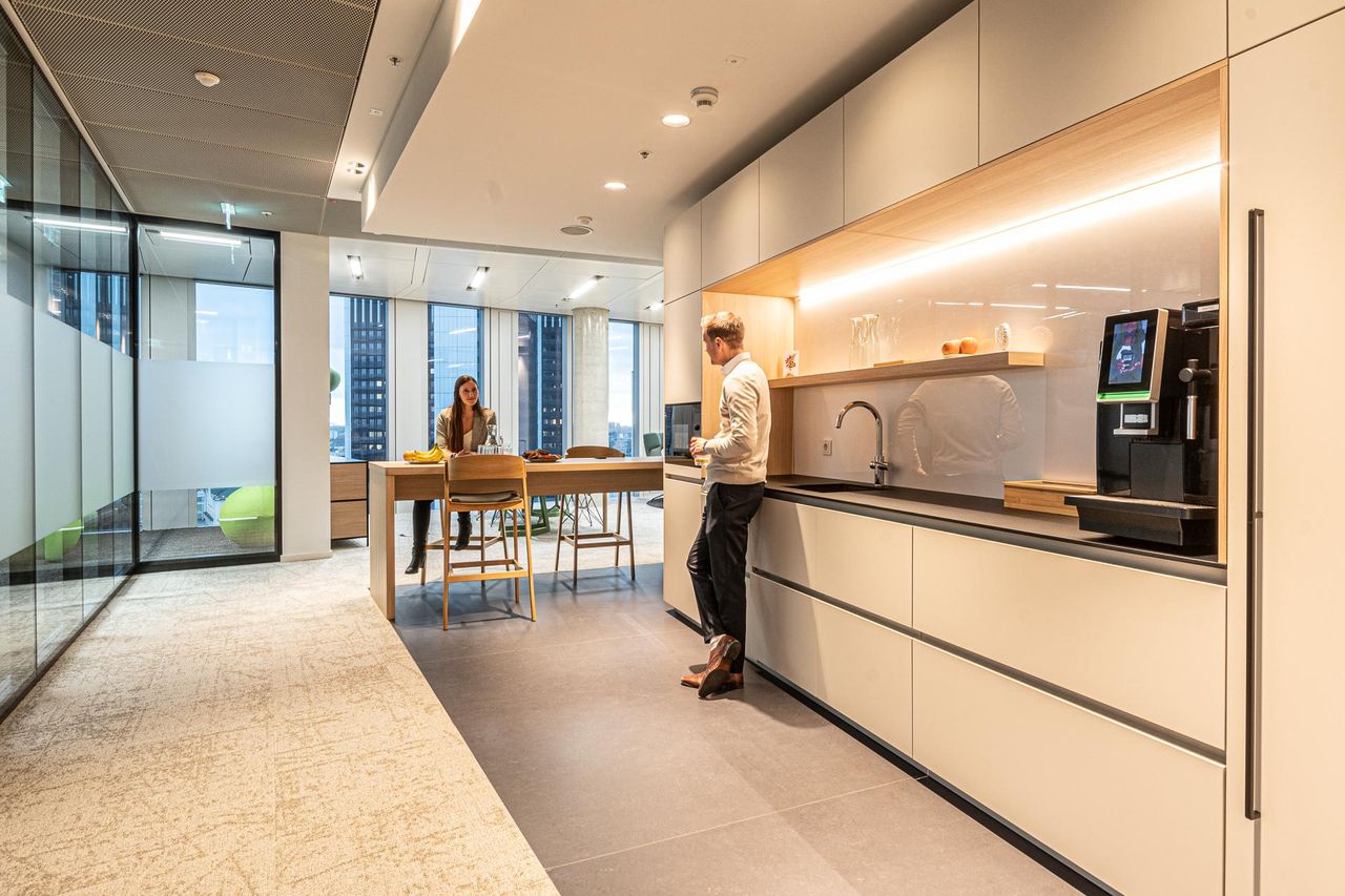 Frankfurt am Main Mobiles Arbeiten Coworking spaces Rivvers Frankfurt Senckenberg Turm - (ehem. SleevesUp!) image 9