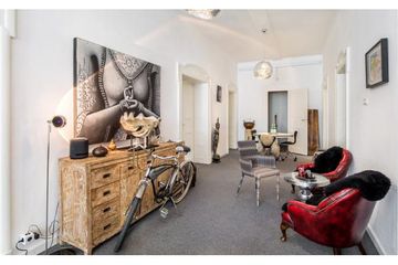 München Kundengespräch Business Center I-Love-Energy image 2