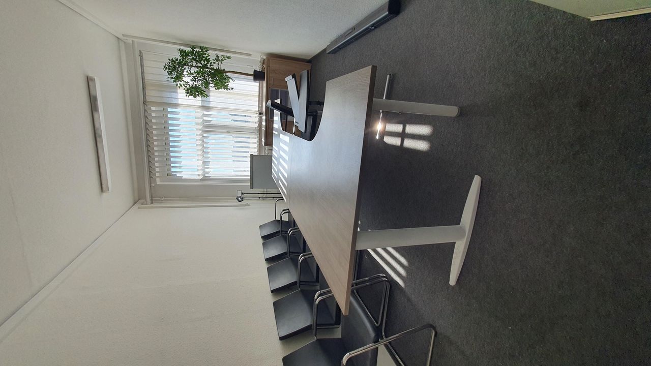 Rest van de wereld   Seminarraum image 0