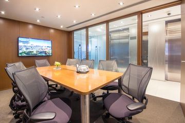 Hong Kong  Meeting rooms World Wide House image 0