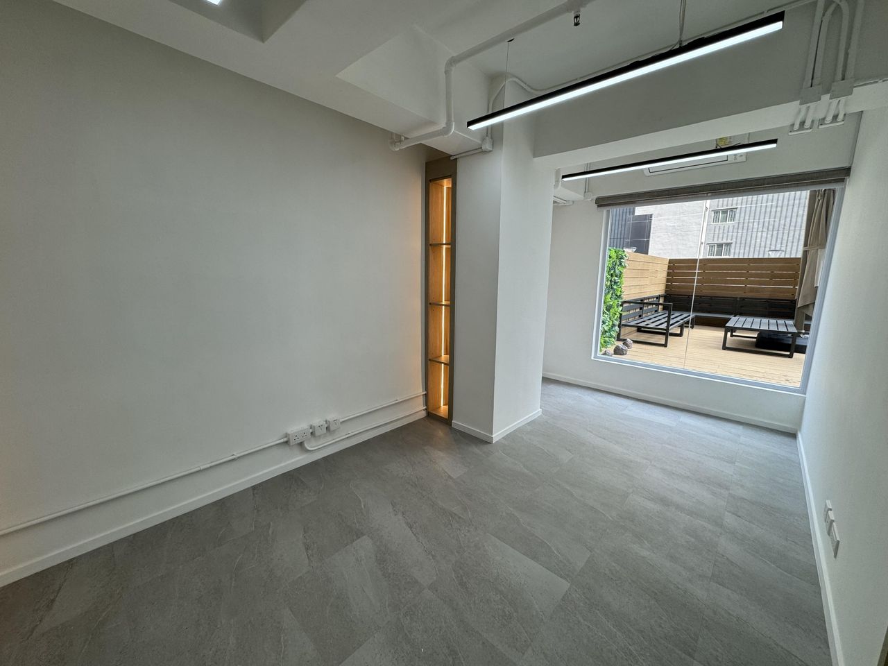 Hongkong   Space 88 image 2