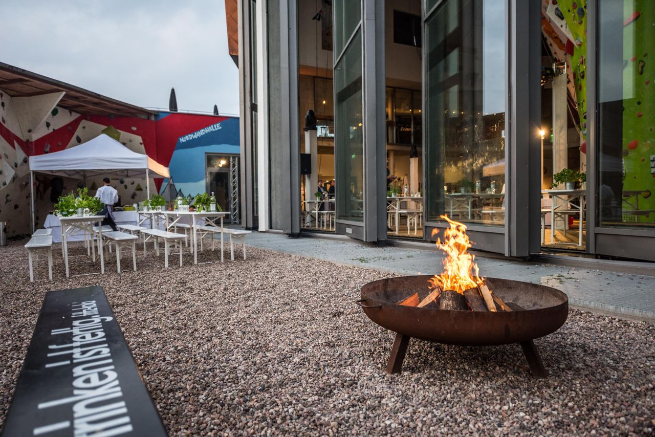 Rest der Welt   Nordwand Kletterhalle image 2