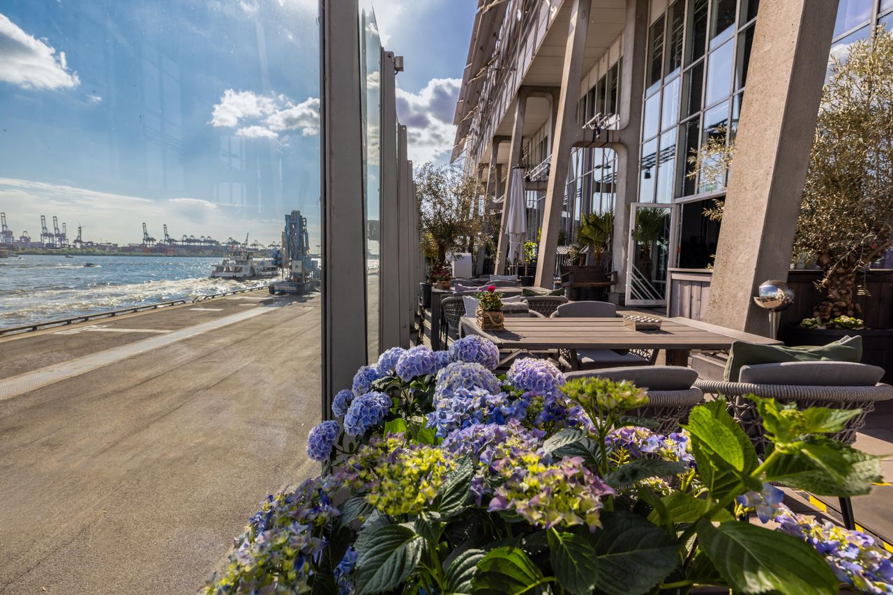 Hamburg Offsite-Meeting Function Room Fährterminal - Die Eventlocation im Opernloft image 2