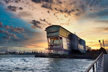 Hamburg Offsite-Meeting Function Room Fährterminal - Die Eventlocation im Opernloft image 1