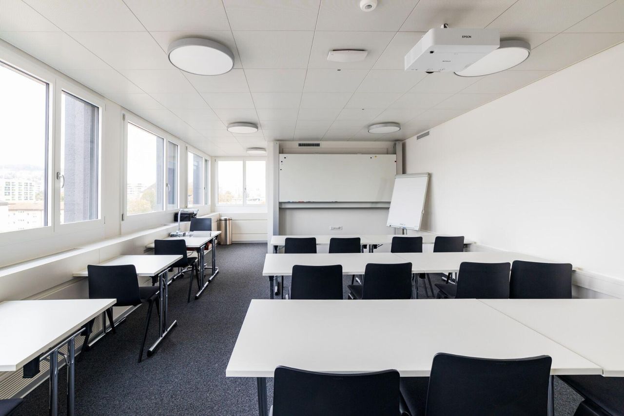 Zürich Kundengespräch Schulungsräume Raumvermietung in ZH Altstetten image 4