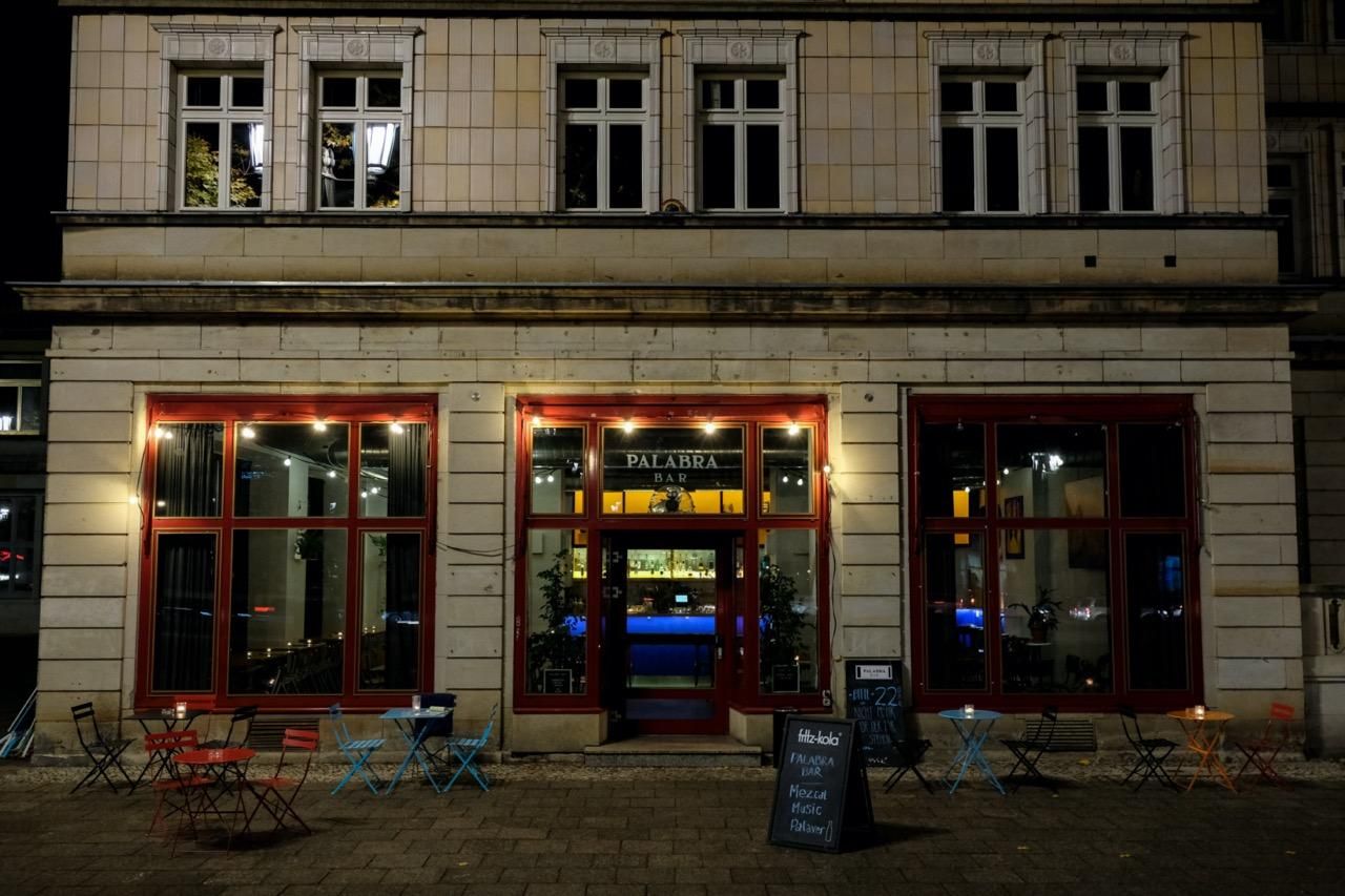 Rest van de wereld  Bar Palabra Bar image 3