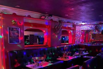 Berlin Christmas Party Eventlocations Surprise Club image 0