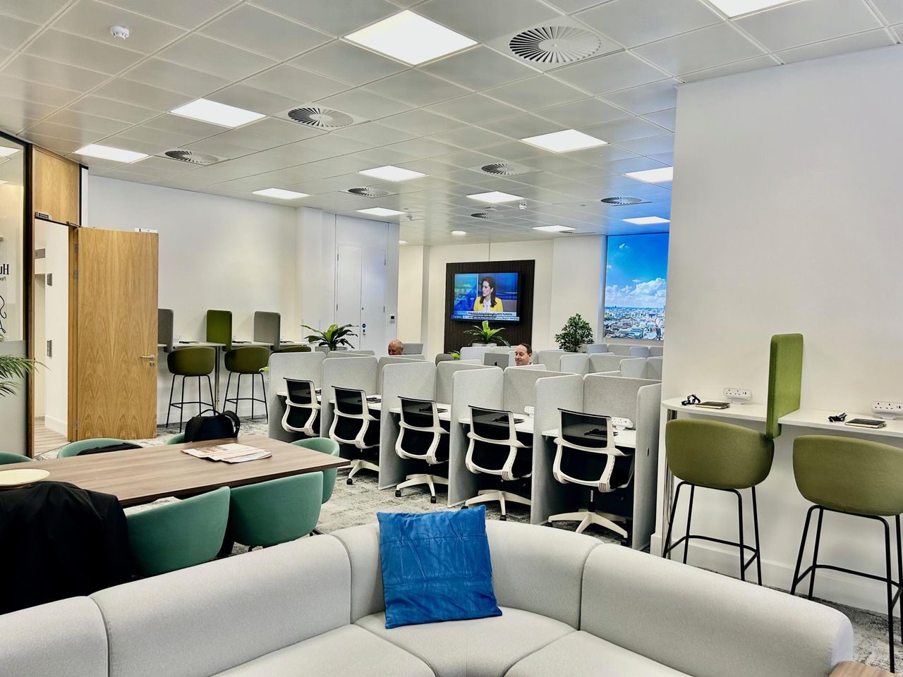 London Mobile Working Meeting room 37 Lombard-Perfect for Shoots&Filming&MeetingRooms image 16