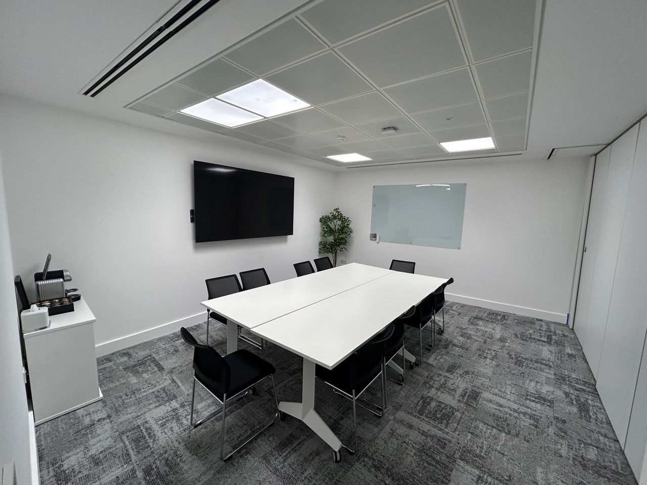 London Mobile Working Meeting room 37 Lombard-Perfect for Shoots&Filming&MeetingRooms image 8