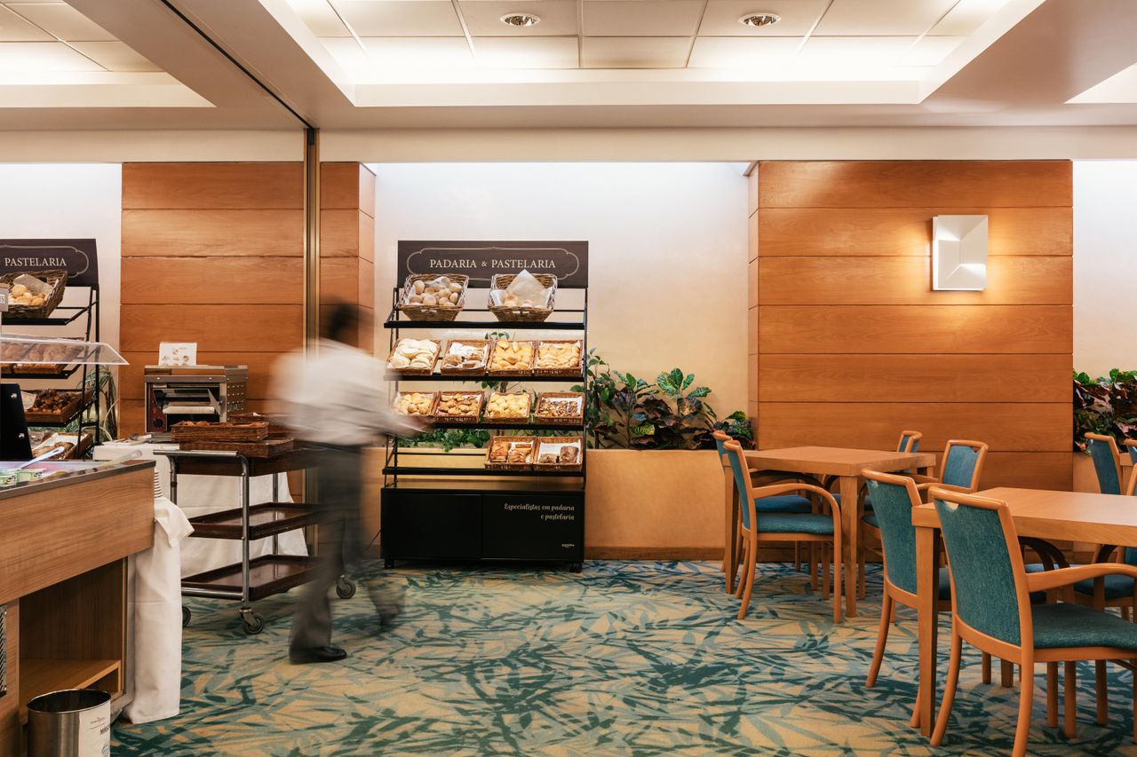 Lisbon Offsite Meeting Conference hotel Auditorium (Hotel Roma) image 6