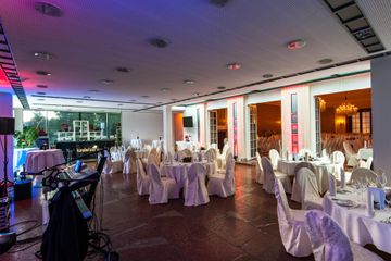 Rest of the World   Kavalierhaus Klessheim image 3