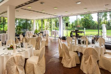 Rest of the World   Kavalierhaus Klessheim image 5