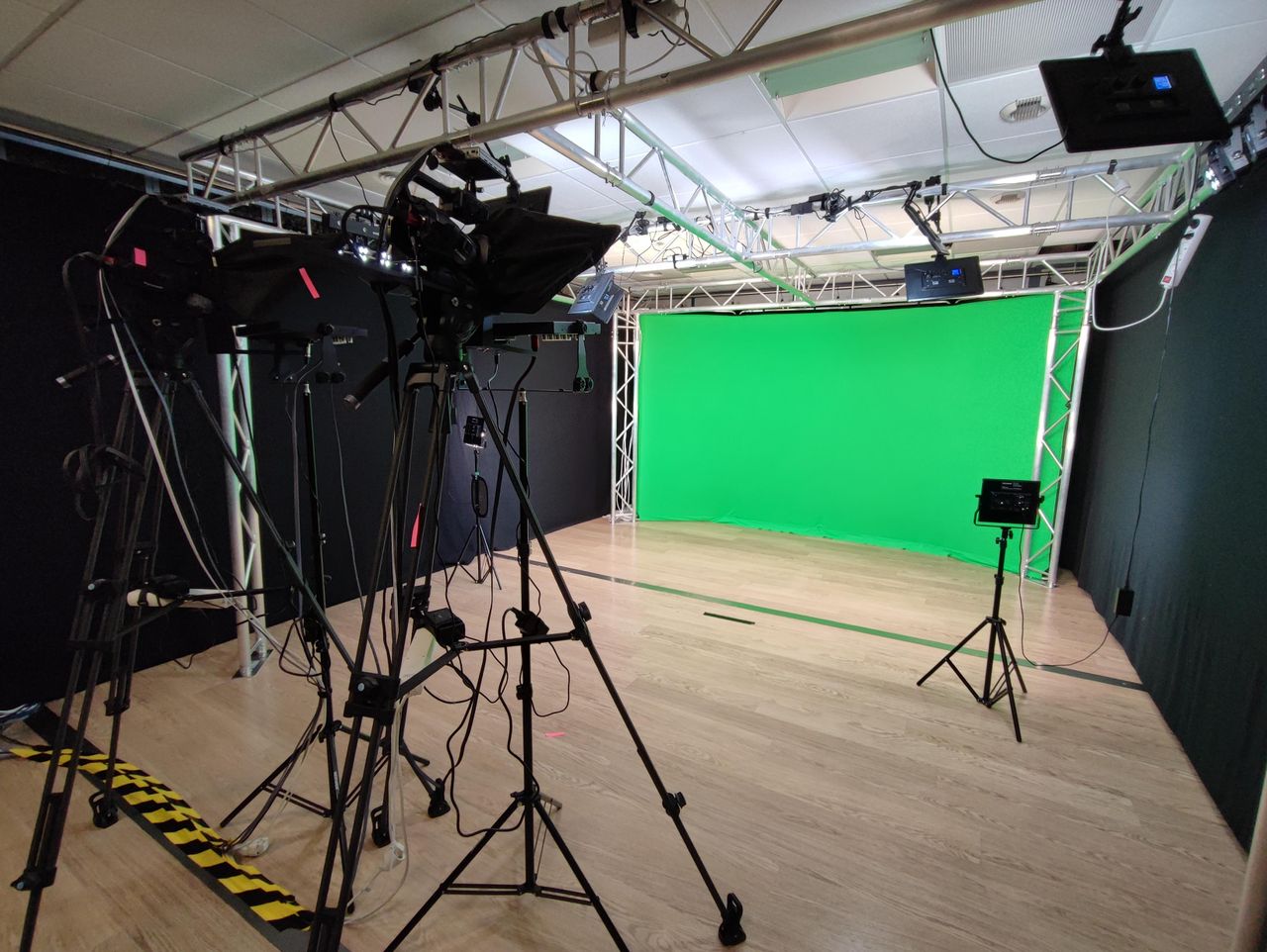 Rest of the World   Studio pamplemousse image 2